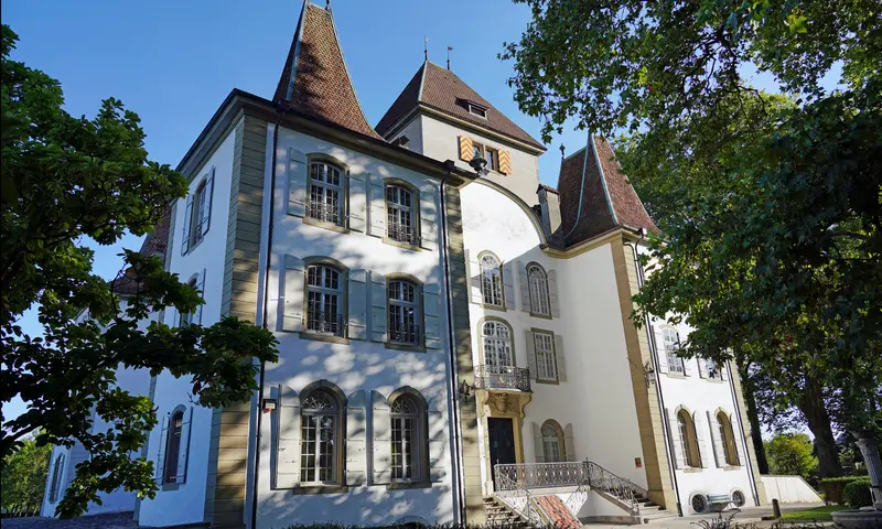 Schloss Ansicht N-O 23-09-03